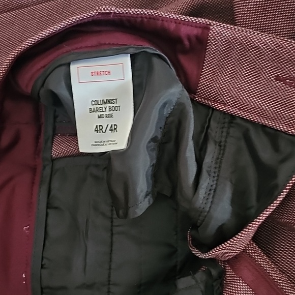 2 PR OF EXPRESS SZ 4R DRESS PANTS BURGANDY AND PINKISH LIKE NEW!! - Picture 3 of 4